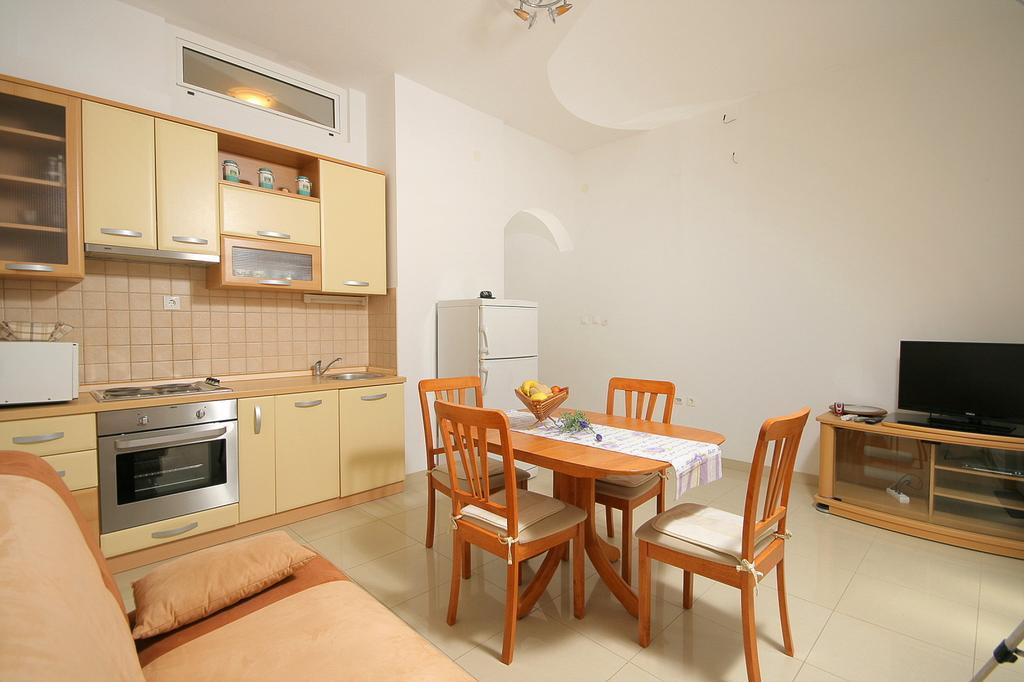 Apartments Parcela Seget Vranjica Habitación foto