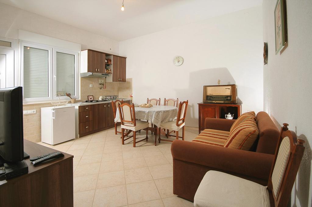 Apartments Parcela Seget Vranjica Habitación foto